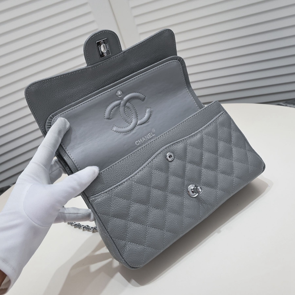 シャネルバッグ角部分ディテール